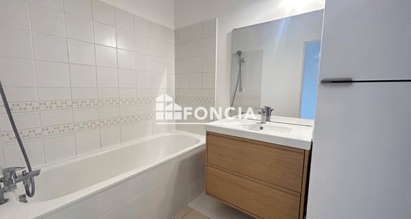 Location Appartement 4 pièces 78.66 m² - Issy-les-moulineaux 92130
