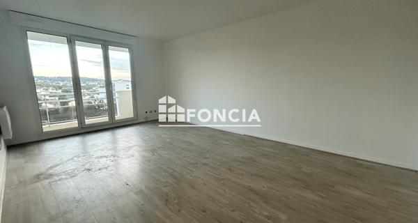 Location Appartement 4 pièces 78.66 m² - Issy-les-moulineaux 92130