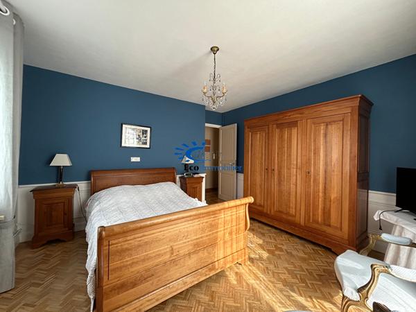 FOURAS MAISON + DEPENDANCE GARAGE ATELIER ET JARDIN  Fouras