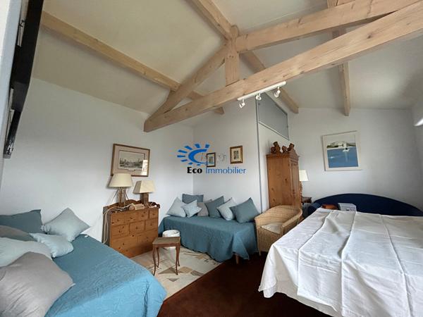 FOURAS MAISON + DEPENDANCE GARAGE ATELIER ET JARDIN  Fouras