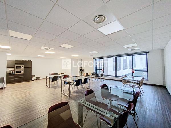 Location bureau près de CHESSY - 107 m² - 2 185 €/mois
