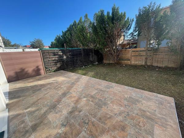 A louer, Salon de Provence, maison 104,14 m2, 3 chambres, garage, jardin