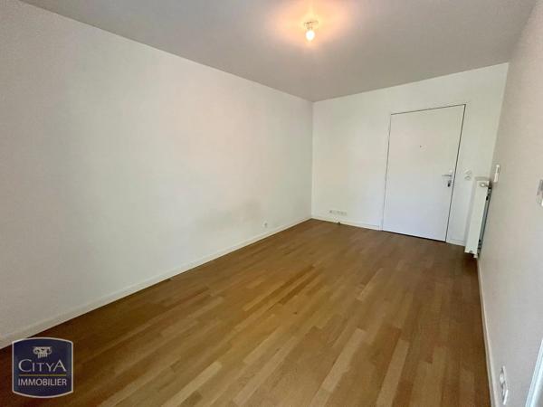 Appartement à louer 1 pièce 31.45m² Viroflay (78220)