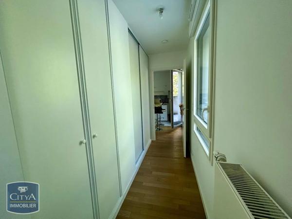 Appartement à louer 1 pièce 31.45m² Viroflay (78220)