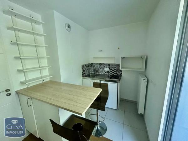 Appartement à louer 1 pièce 31.45m² Viroflay (78220)