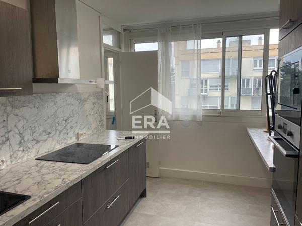 PAU - Location meublée - Appartement T4 de 90 m² avec balcon entièrement renové
