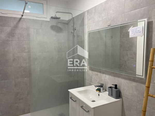 PAU - Location meublée - Appartement T4 de 90 m² avec balcon entièrement renové