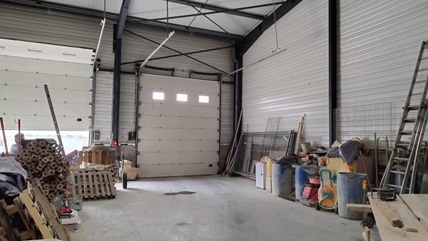 Entrepôt - garage grande capacité 330m2