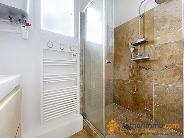 Vente                                                      Appartement
                        
                     2 pièces                      42 m2                     à Saint-Cloud