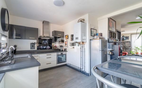 Appartement à vendre    3 pièces • 64,74 m2 Reims