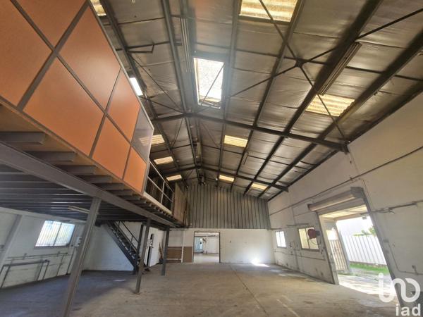 Hangar à vendre 781 m² Avignon