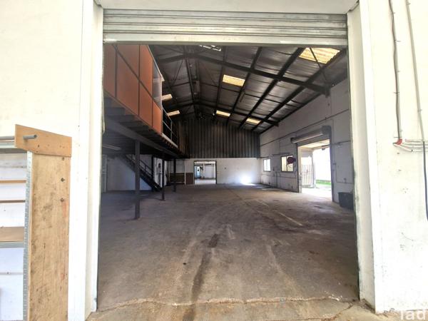 Hangar à vendre 781 m² Avignon