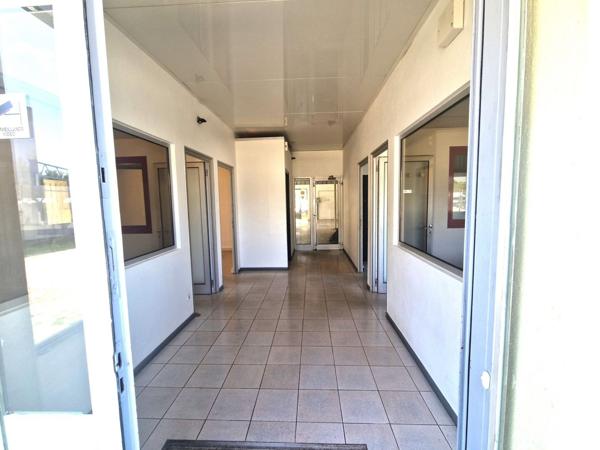 Hangar à vendre 781 m² Avignon