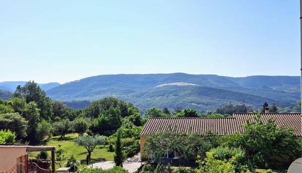 Maison 120m2 avec jardin et caves LE BOUSQUET D'ORB