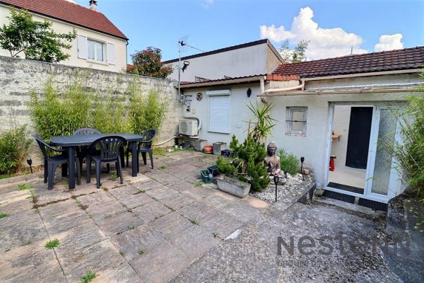 Comme une maison F2 jardin RER VAL DE FONTENAY
