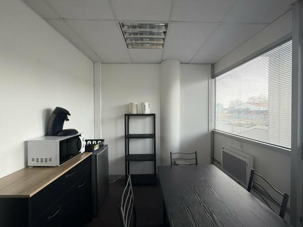 BUREAUX CLÉS EN MAIN À PROXIMITÉ IMMÉDIATE DU CENTRE-VILLE