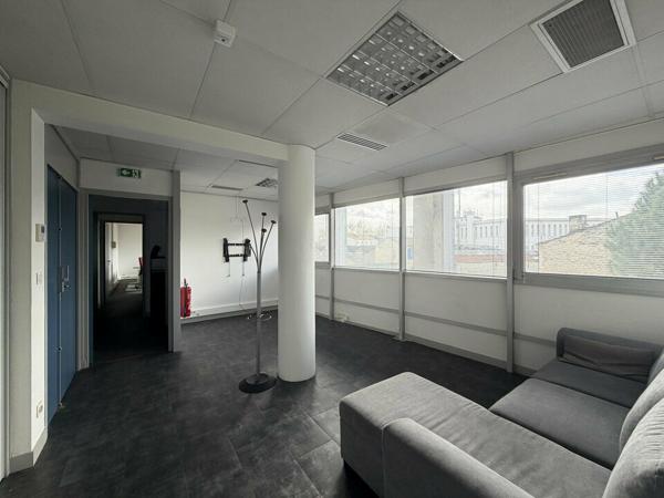 BUREAUX CLÉS EN MAIN À PROXIMITÉ IMMÉDIATE DU CENTRE-VILLE