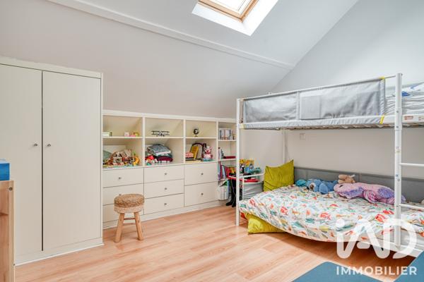 Maison à vendre 5 pièces 101 m² Saint-Brice-sous-Forêt