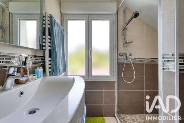Maison à vendre 5 pièces 101 m² Saint-Brice-sous-Forêt