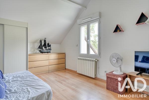 Maison à vendre 5 pièces 101 m² Saint-Brice-sous-Forêt