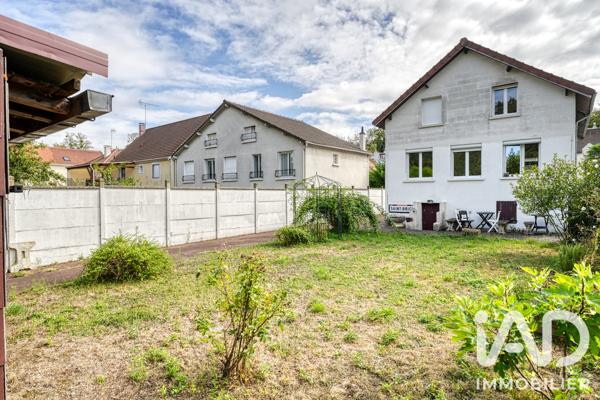 Maison à vendre 5 pièces 101 m² Saint-Brice-sous-Forêt