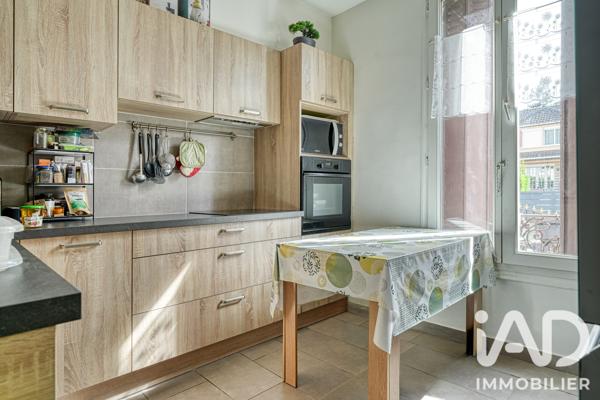 Maison à vendre 5 pièces 101 m² Saint-Brice-sous-Forêt