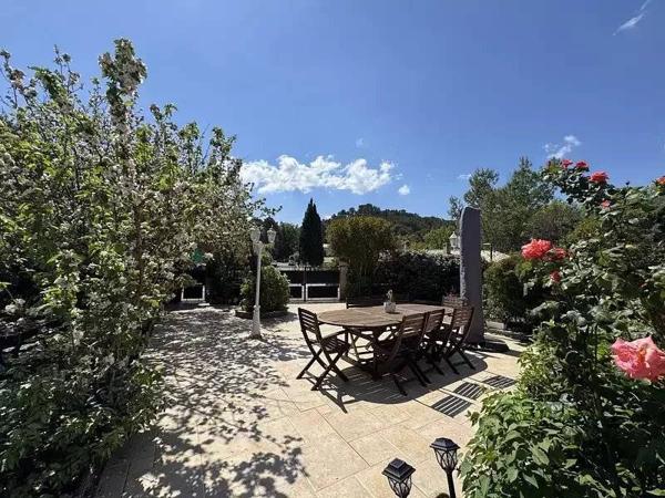 Grande villa - idéal 2 familles ou revenus locatifs