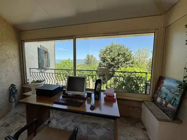 Grande villa - idéal 2 familles ou revenus locatifs