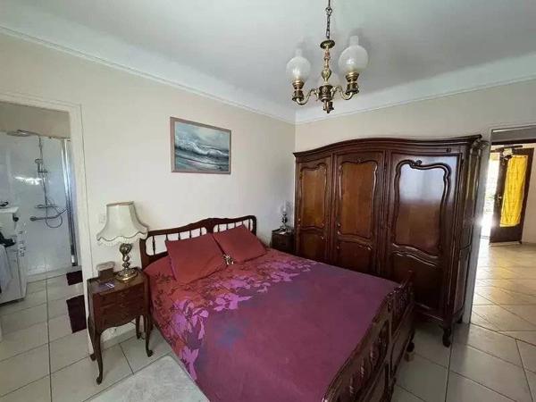 Grande villa - idéal 2 familles ou revenus locatifs