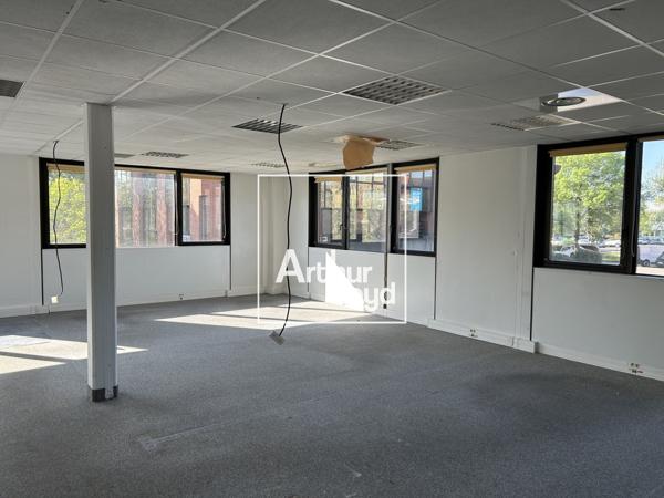Bureaux à louer 720 m² à Labège - environnement professionnel