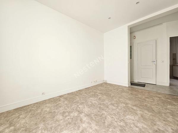 Puteaux : À vendre Hyper-Centre Ville , Appartement  de 2 pièces de 35m² avec Cave