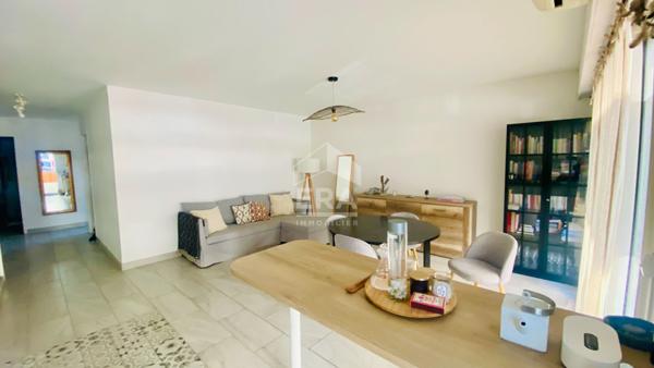 À vendre : Appartement 3 pièces avec vue mer au Cannet