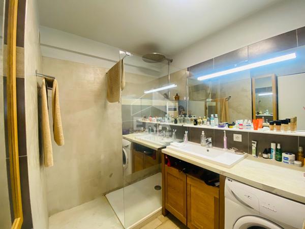 À vendre : Appartement 3 pièces avec vue mer au Cannet