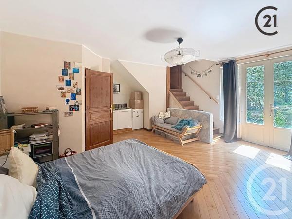 Maison à vendre  7 pièces - 253,36 m 2   POILLY SUR THOLON  - 89