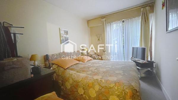 VERSAILLES - 90M² - 2/3 CH - BALCON - PARKING