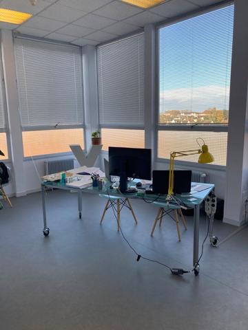 A LOUER - BUREAUX - 8 M2 A 250 M2 - CENTRE D'AFFAIRES LE PLESSIS BELLEVILLE
