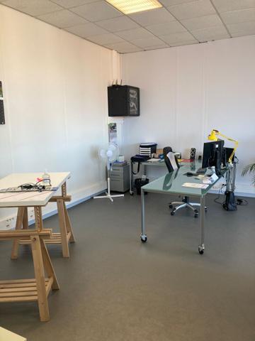 A LOUER - BUREAUX - 8 M2 A 250 M2 - CENTRE D'AFFAIRES LE PLESSIS BELLEVILLE