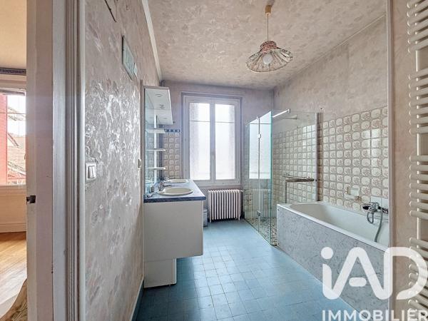 Maison à vendre 7 pièces 141 m² Gien