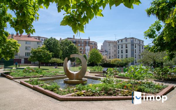 4 PIECES ETAGE ELEVE AVEC ASCENSEUR  BALCON PARKING