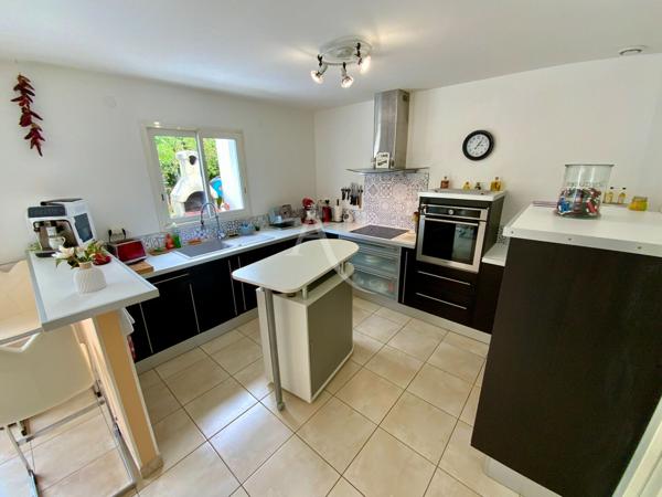 Maison sur SAINTES de plain pied 5 chambres