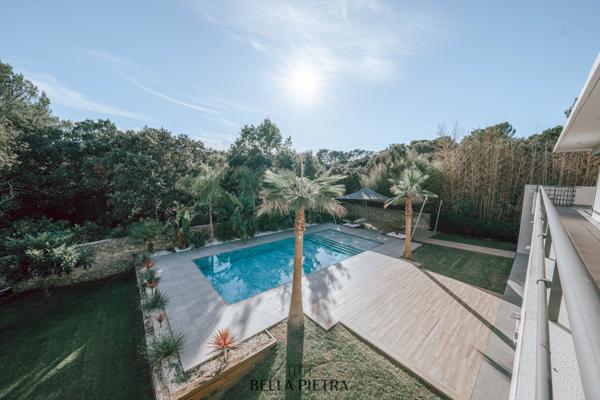 Castries (34160) Propriété 10 pièces de 400m²