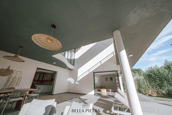 Castries (34160) Propriété 10 pièces de 400m²