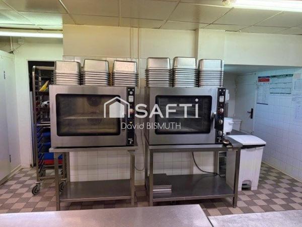 LABORATOIRE CULINAIRE TRAITEUR 150 M2 VITRINE 12 METRES EXTRACTION 400 LEVALLOIS PERRET CENTRE