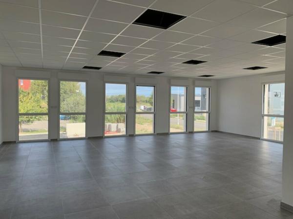 Bureaux neufs à louer à Avignon Agroparc avec ascenseur et parking mutualisé