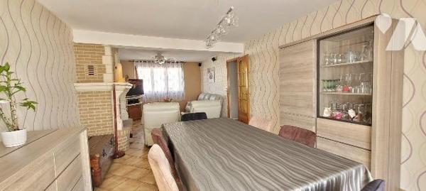 Maison à vendre - Coudekerque-Branche
Située dans un secteur recherché de Coudekerque-Branche,...