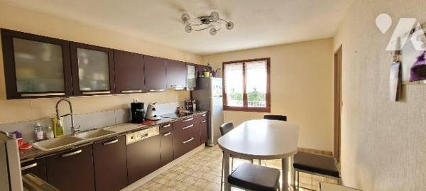 Maison à vendre - Coudekerque-Branche
Située dans un secteur recherché de Coudekerque-Branche,...