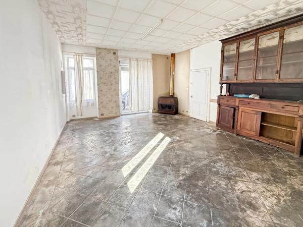 Dpt Gers (32), à vendre BARCELONNE DU GERS maison P7 de 160 m² habitables + grange attenante sur 250 m² de terrain