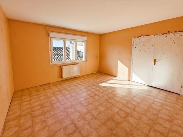 Dpt Gers (32), à vendre BARCELONNE DU GERS maison P7 de 160 m² habitables + grange attenante sur 250 m² de terrain