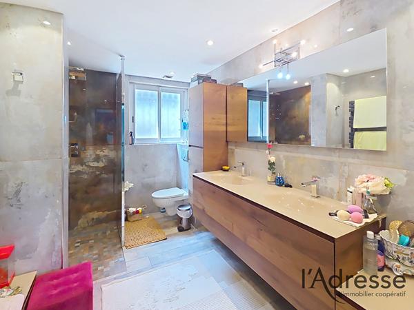 MAGNIFIQUE VILLA RENOVEE 130 M² MANDELIEU