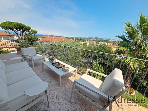 MAGNIFIQUE VILLA RENOVEE 130 M² MANDELIEU